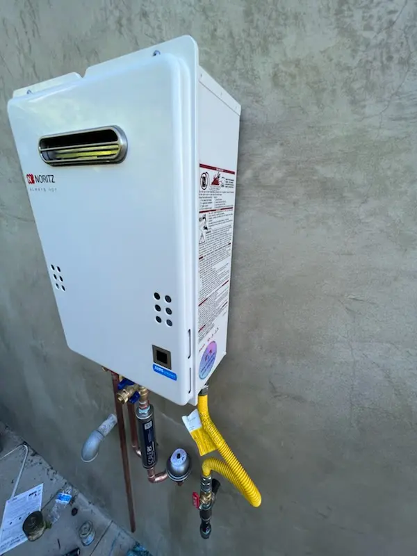 Tankless water heater installation for Buenavante homes